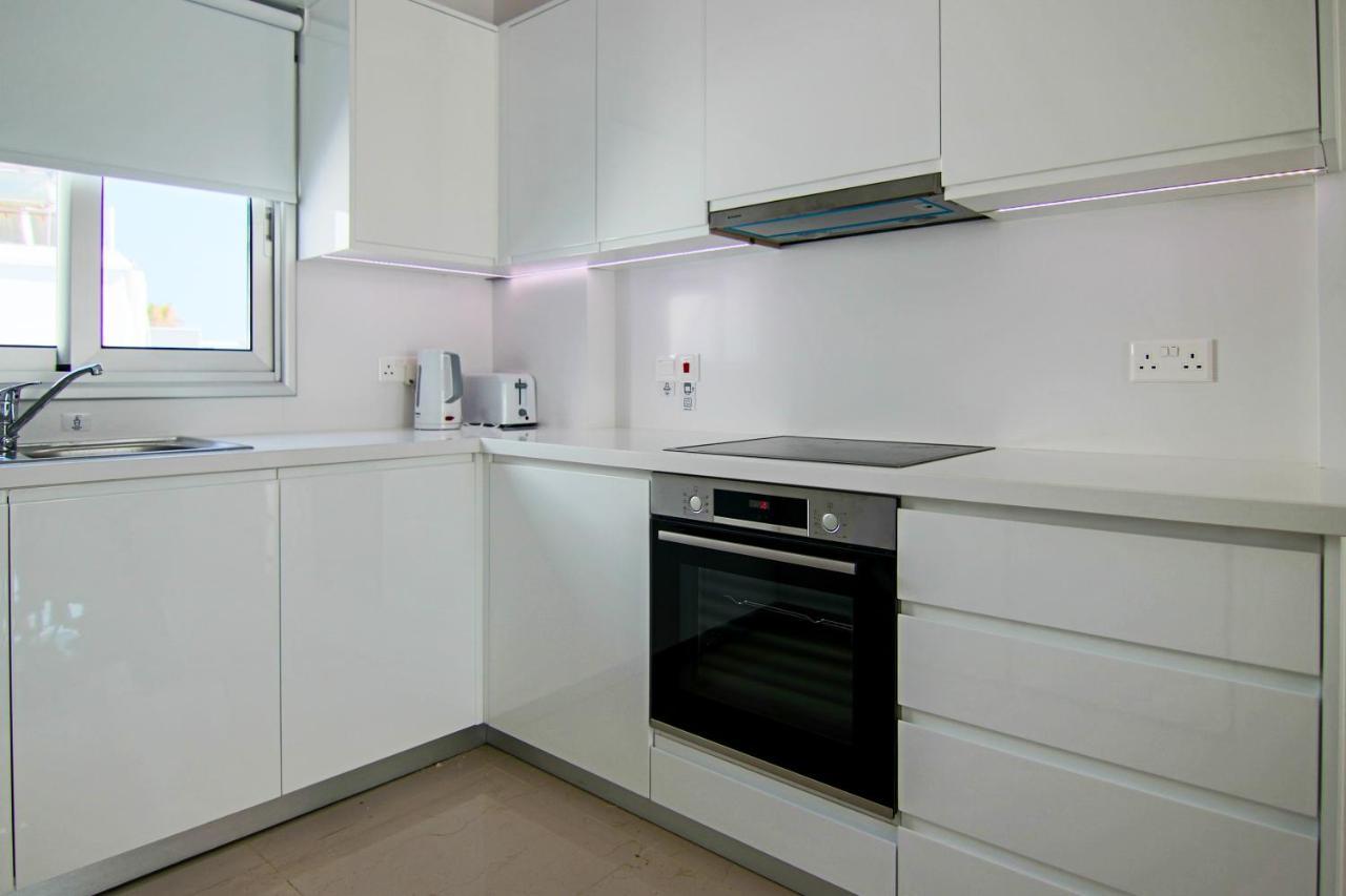Phaedrus Living: Seaside Luxury Flat Lighthouse 65 Daire Pafos Dış mekan fotoğraf